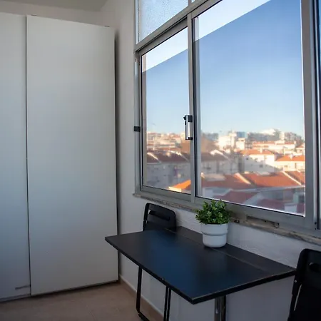 Just4Uapartment 2 - Near Lisbon & Beach - With Ac Almada